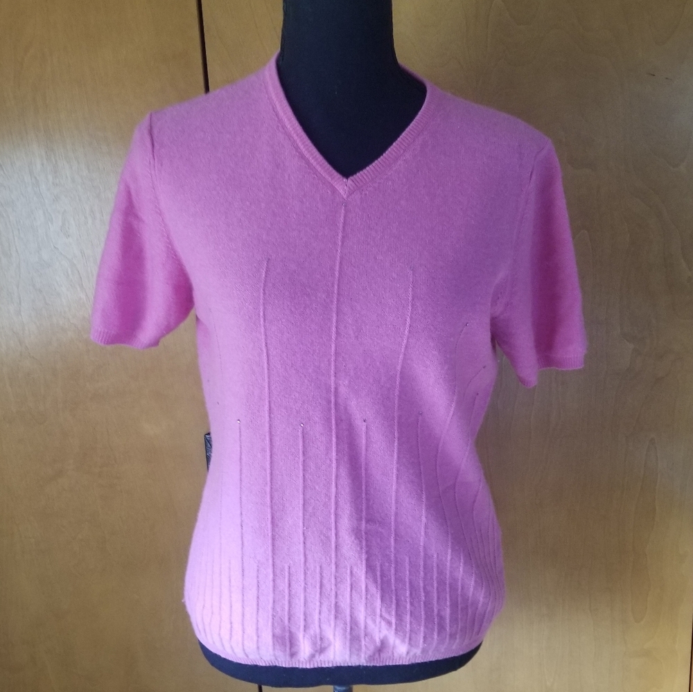 UNITED 100% Cashmere short Sleeve Pink Sweater Rhinestones Quiet Luxury M